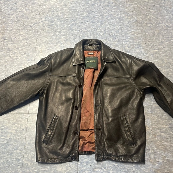 Danier leather jacket - Picture 1 of 5